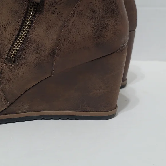 Naturalizer SOUL Haley Wedge Ankle Booties Distressed Brown  7.5M - Picture 4 of 11